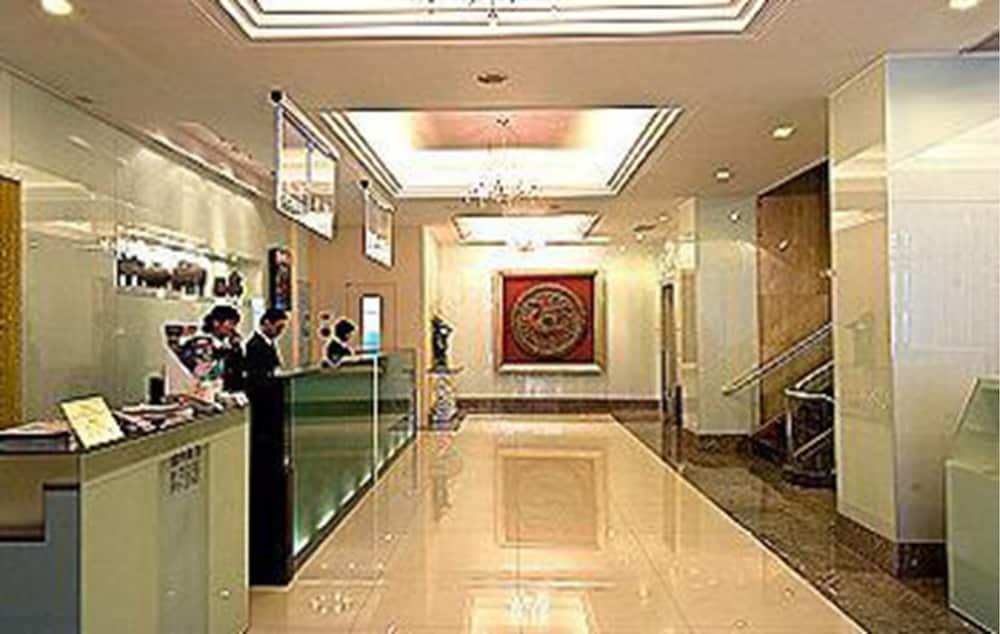 First Hotel Taipei Esterno foto