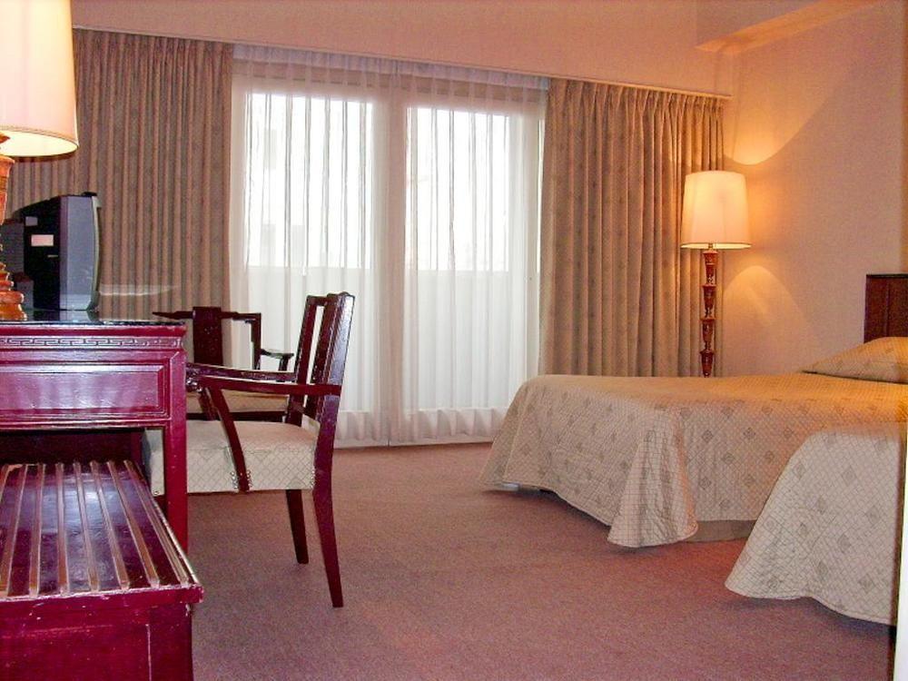 First Hotel Taipei Esterno foto