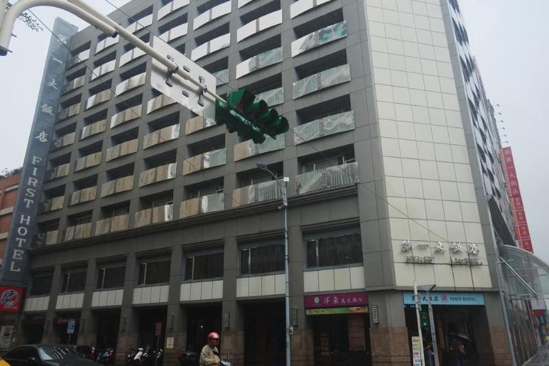First Hotel Taipei Esterno foto