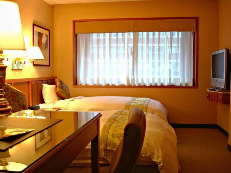 First Hotel Taipei Esterno foto